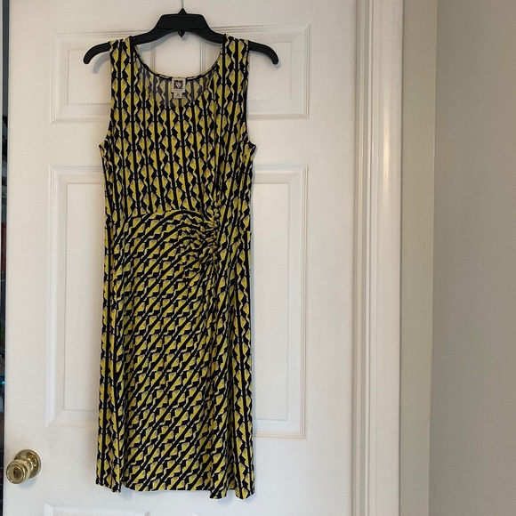 size PM, bust is up to 38” inches, Anne Klein wrap dress, like new condition - Picture 5 of 10